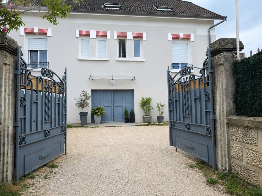 Présentation du bien : Maison 6 pièces à vendre aux ABRETS
