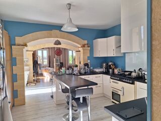  Maison � vendre 10 pi�ces 250 m�