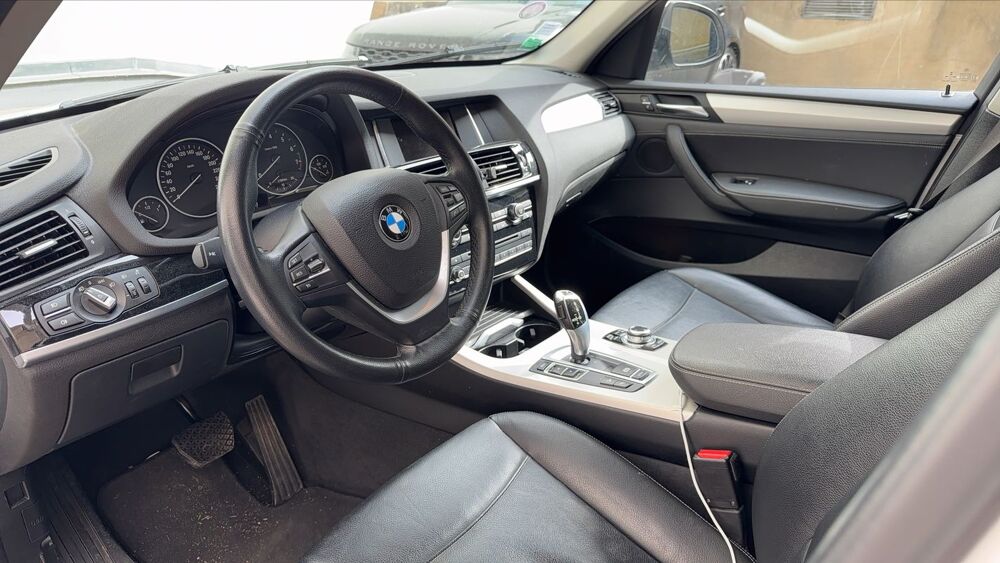 X3 (F25) xDrive 28i 245 BVA6 Lounge - Automatique 2016 occasion 75010 Paris