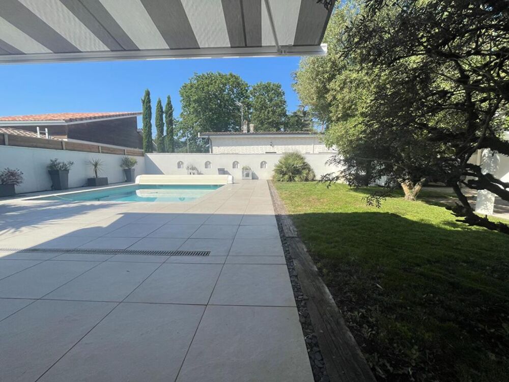 Vente Maison Maison Pessac 7 pièce(s) 5 CHAMBRES + BUREAU 194 m2 Pessac