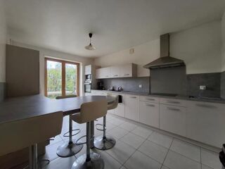  Propri�t�/ch�teau � vendre 8 pi�ces 161 m�
