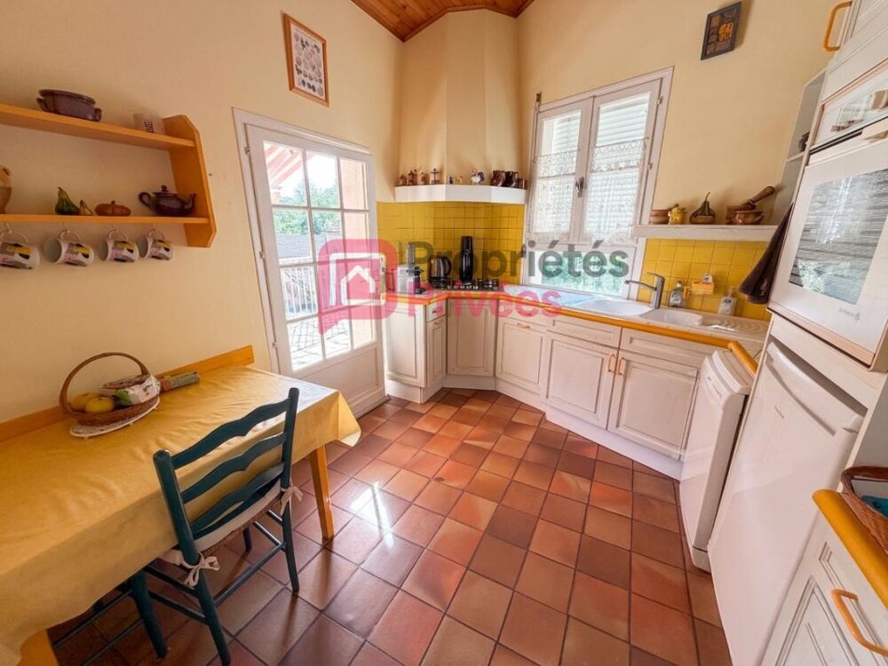 Vente Maison Albas - Maison 2/3 chambres avec terrasse, garages et jardins Albas