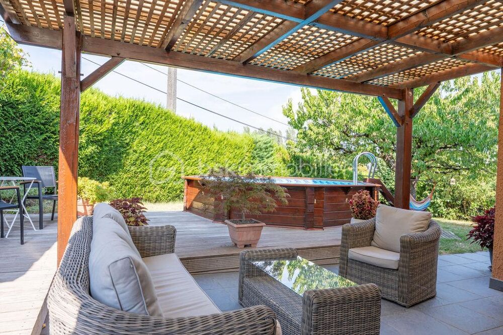 Maison Familiale de 125m² sur les hauteurs de Renage, au calme, dans un cadre verdoyant !