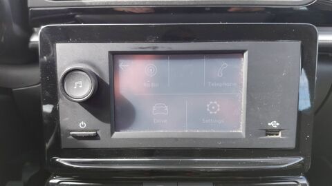 C3 1.2 PureTech 82 Live - Premi&egrave;re main 2022 occasion 97460 Saint Paul