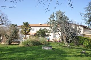  Maison  vendre 9 pices 280 m