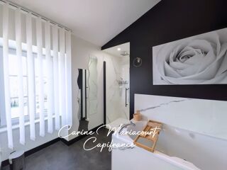  Maison à vendre 15 + pièces 226 m²