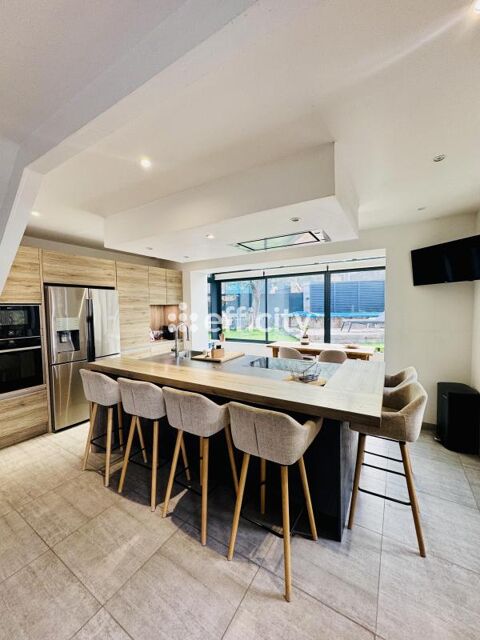   Villa Villa - 4 pi�ce(s) - 127 m�