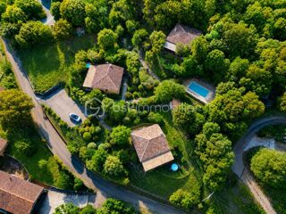  Propriété/château à vendre 12 pièces 210 m²