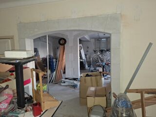  Immeuble à vendre 11 pièces 290 m² Saintes