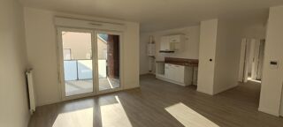  Appartement à louer 3 pièces 65 m²