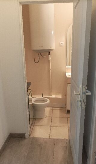  Appartement à louer 2 pièces 37 m²