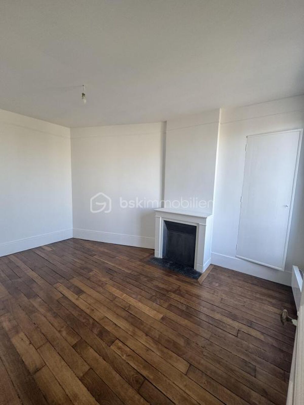 Vente Appartement À VENDRE- Bel appartement T3 de 50M2 Aubervilliers -Charme et luminosité Aubervilliers