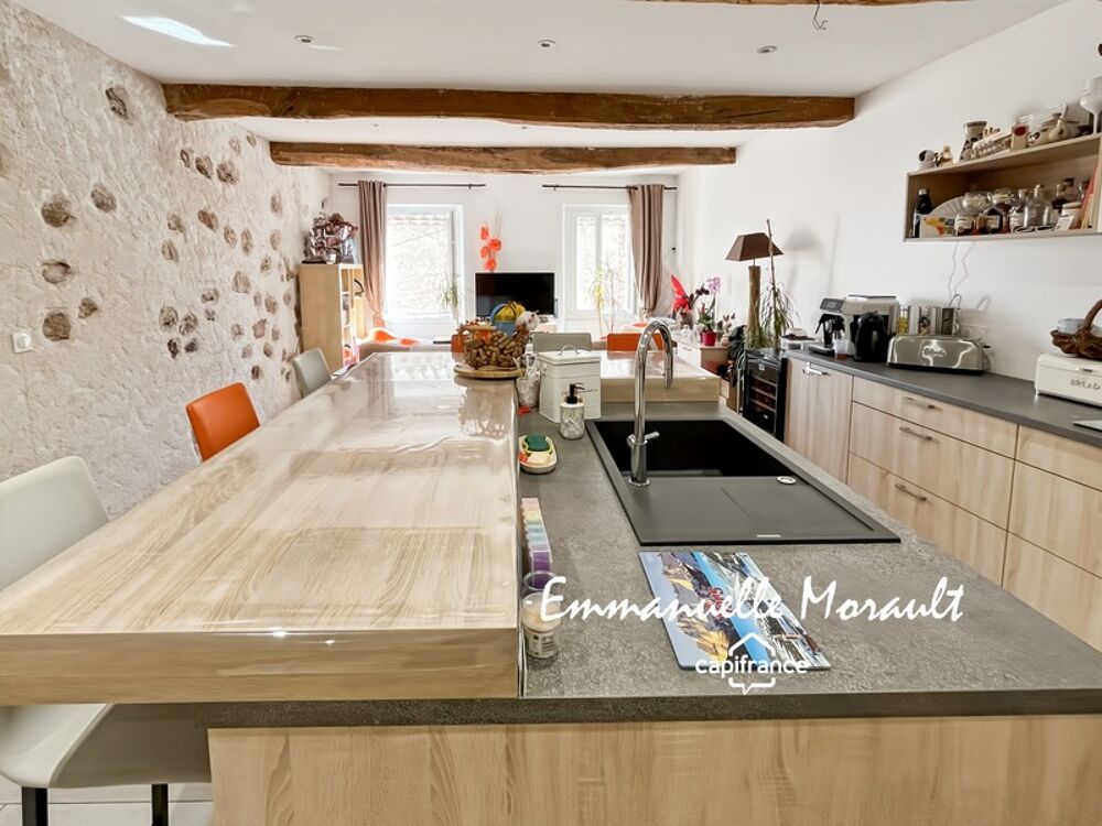Appartement duplex T3 avec cave à BAGNOLS EN FORET (83)