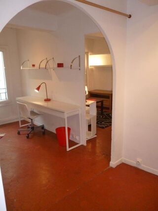  Appartement à louer 2 pièces 33 m²