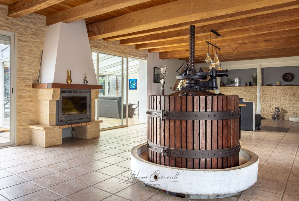 Vente Maison Maison de 185m² avec piscine Saint pierre de chignac