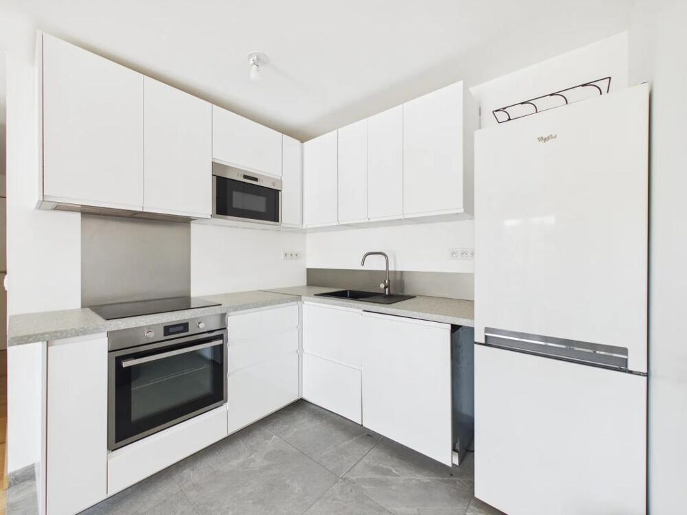 Vente Appartement 3 PIECES LUMINEUX AVEC BALCON - DERNIER ETAGE - GARCHES Garches