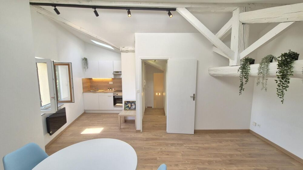 Appartement T2 de 43,83 m² rénové  Charly centre  Lumineux et sans vis-à-vis