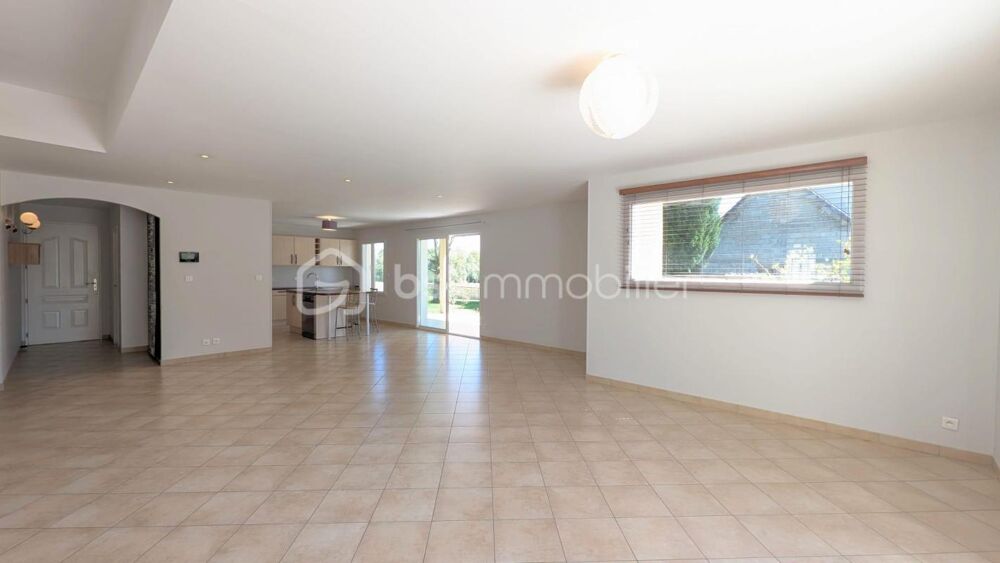 Vente Maison Maison plain-pied DPE A - 4 chambres - Terrain clos 1300 m² - Lucgarier, 5 min de Soumoulou Lucgarier