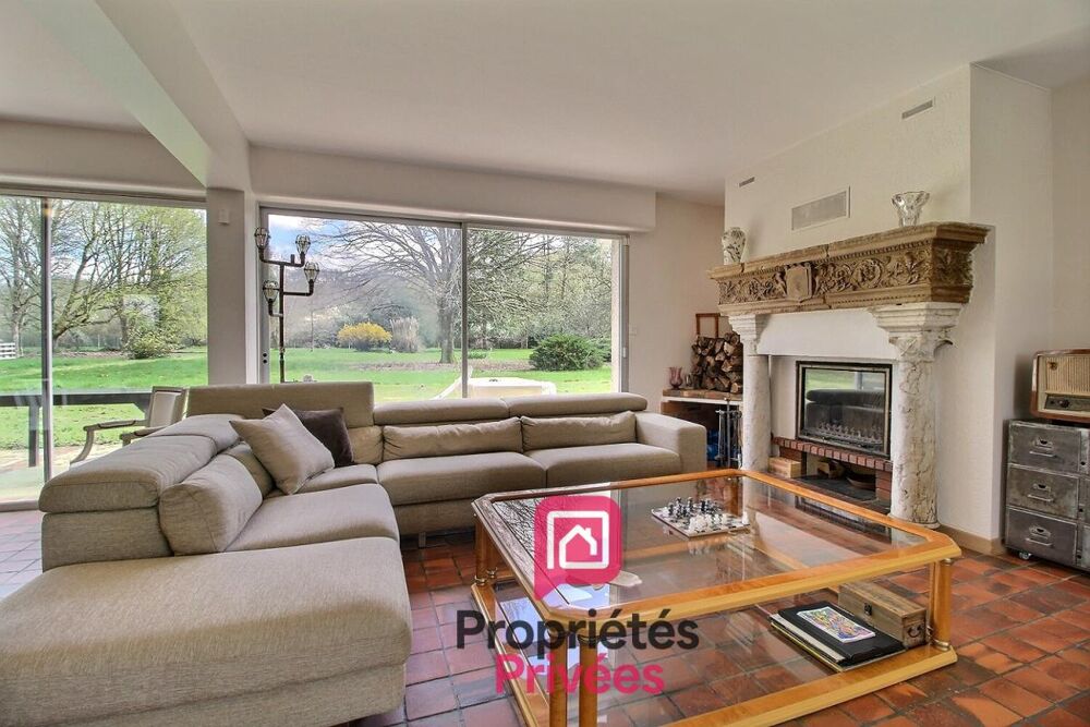 1h15 de PARIS - PROPRIETE de 245 m2 env. GARAGE, 5400 m2 de PARC ARBORE, AU COEUR DE LA NATURE