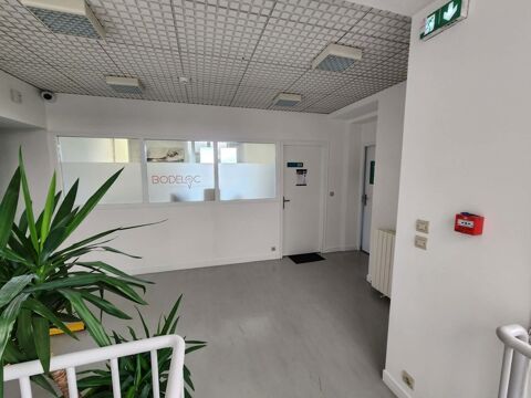 A LOUER � ESPACES DE BUREAUX DANS UN CADRE EXCEPTIONNEL AUX PORTES DE RENNES 530 35580 Guichen