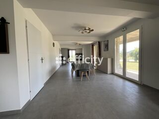  Villa à vendre 12 pièces 235 m²