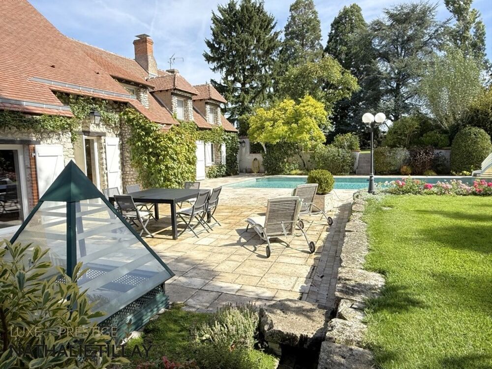 Propriete à vendre, GIDY proche Orleans , piscine et parc