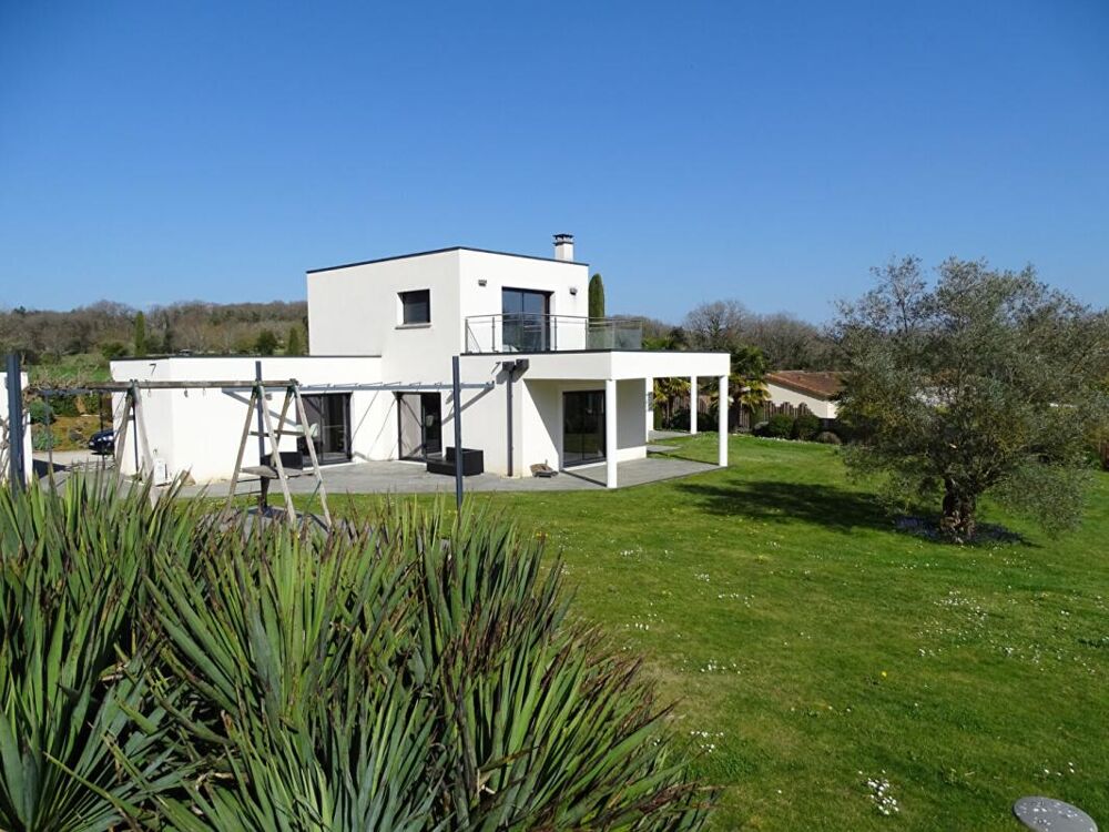 Villa Sainte Nathalene 5 pièce(s) 147.03 m2