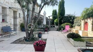  Maison  vendre 7 pices 221 m