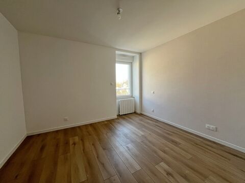  Appartement � louer 4 pi�ces 87 m� Plesse