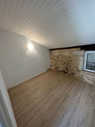  Appartement à louer 3 pièces 50 m²