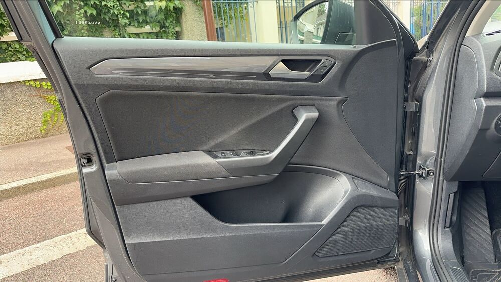 T-ROC 1.5 TSI 150 DSG7 Carat - Automatique Entretien constructeur 2021 occasion 78000 Versailles