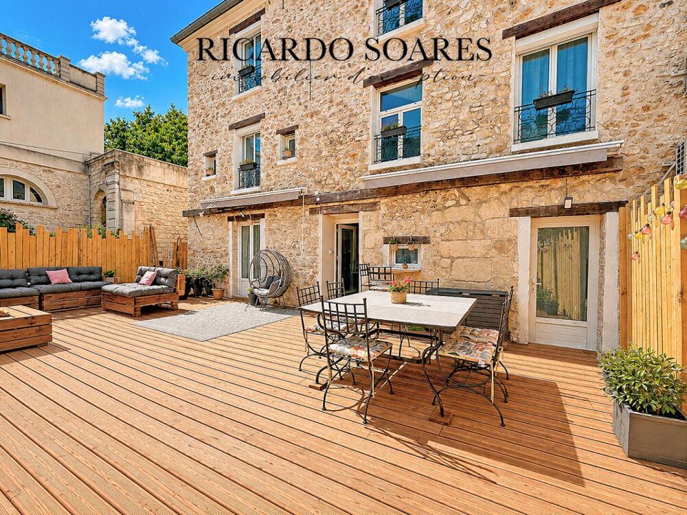 95500 LE THILLAY - DEMEURE DE CARACTÈRE DE 1820 / 206 m² au sol / CHARME & VOLUMES EXCEPTIONNELS / 4 ou 6 CHAMBRES