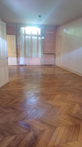  Propriété/château à vendre 8 pièces 253 m²