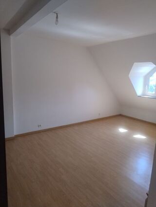  Appartement à louer 2 pièces 60 m²