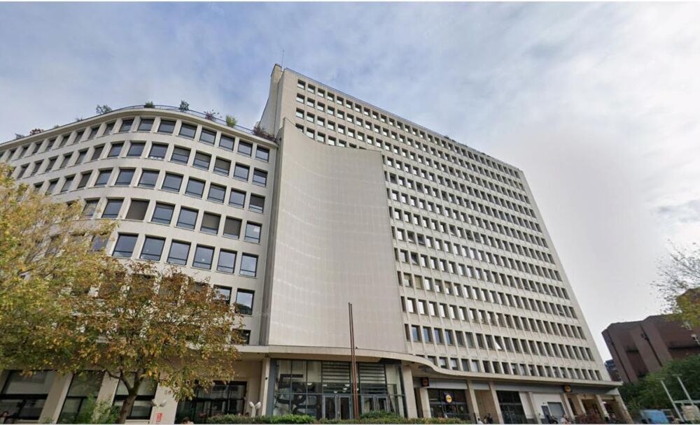   A proximité de la Bibliothèque François Mitterrand, à louer bureaux en étage élevé Paris 13