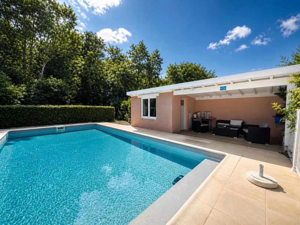 Maison de 7 pièces de 180 m² à Jassans-Riottier