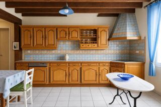  Maison à vendre 11 pièces 299 m²
