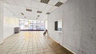  Immeuble � vendre 15 + pi�ces 200 m�