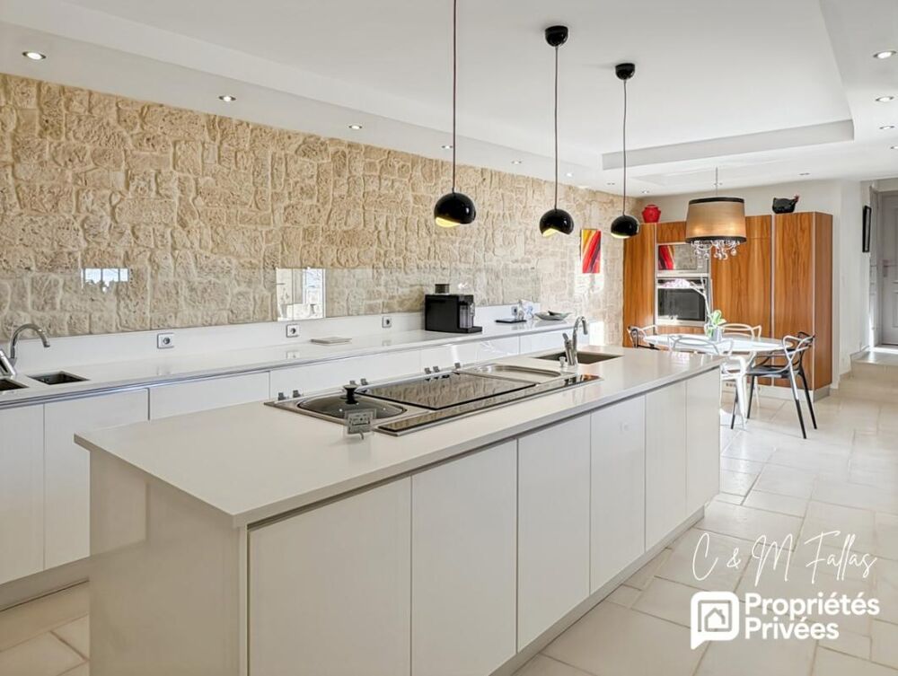 à vendre  Propriété/château Visan (84820)