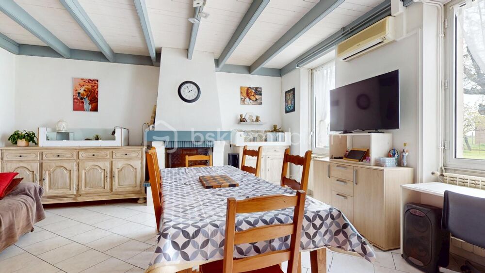 Maison en Pierre avec Fort Potentiel et Dépendances (+ de 70m²) - située au calme