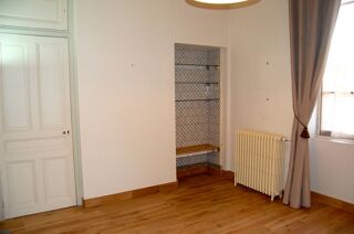 Appartement � louer 4 pi�ces 139 m�