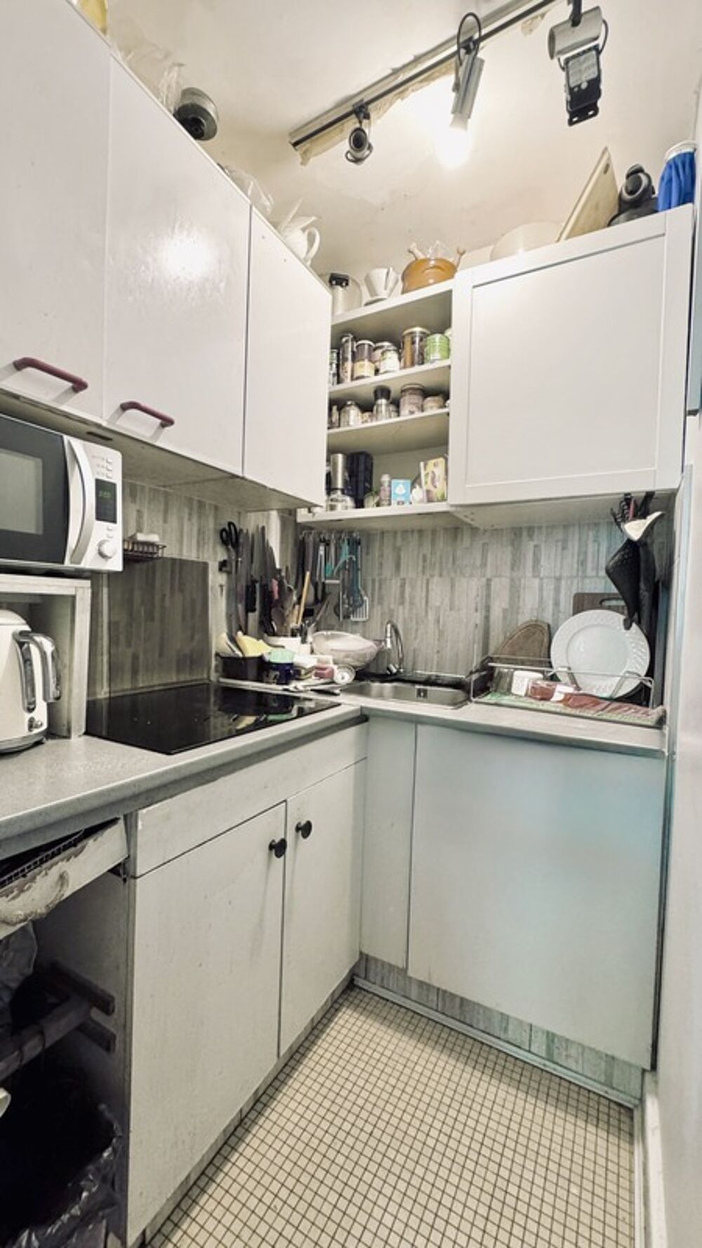 Vente Appartement STUDIO - PARIS XX - 33m2 - CAVE - PARKING - VUE DÉGAGÉE - LOUÉ Paris 20