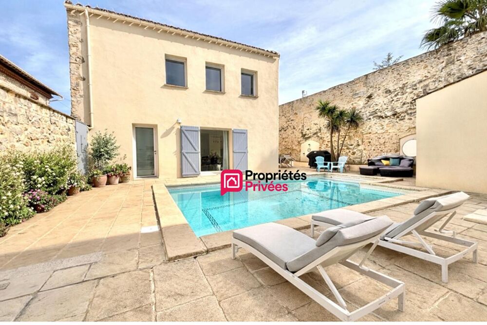 A vendre Mas en pierre de 340 m2 avec piscine situé à Mauguio et à 10 min de la plage