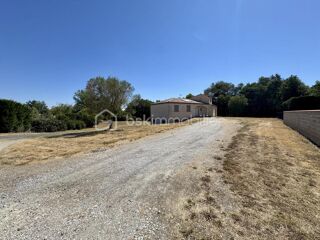  Propriété/château à vendre 6 pièces 148 m²
