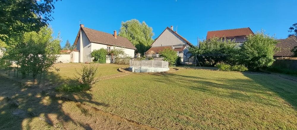 Vente Propriété/Château Charmante maison de 6 pièces à Saint-Prix-lès-Arnay Saint prix les arnay