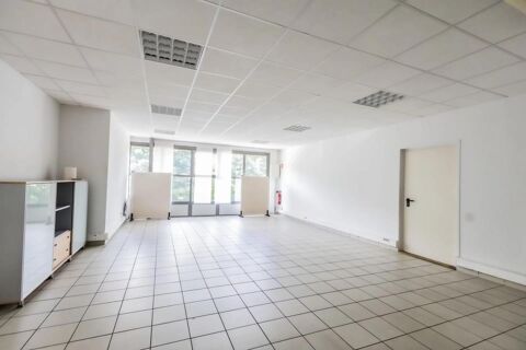   bureau 58 m2 + 2 parkings 
