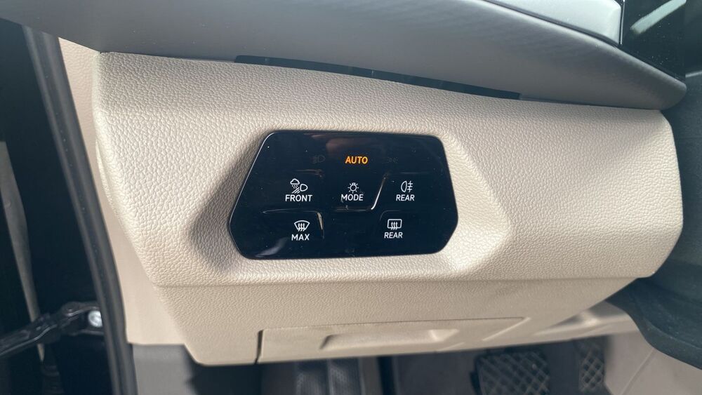 MULTIVAN T7 1.4 eHybrid 218 DSG6 Life - 7 places Automatique 2024 occasion 94800 Villejuif