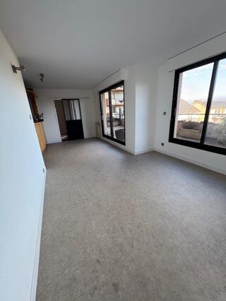  Appartement � louer 4 pi�ces 101 m�