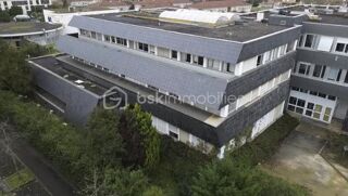  Immeuble � vendre 15 + pi�ces 1407 m�