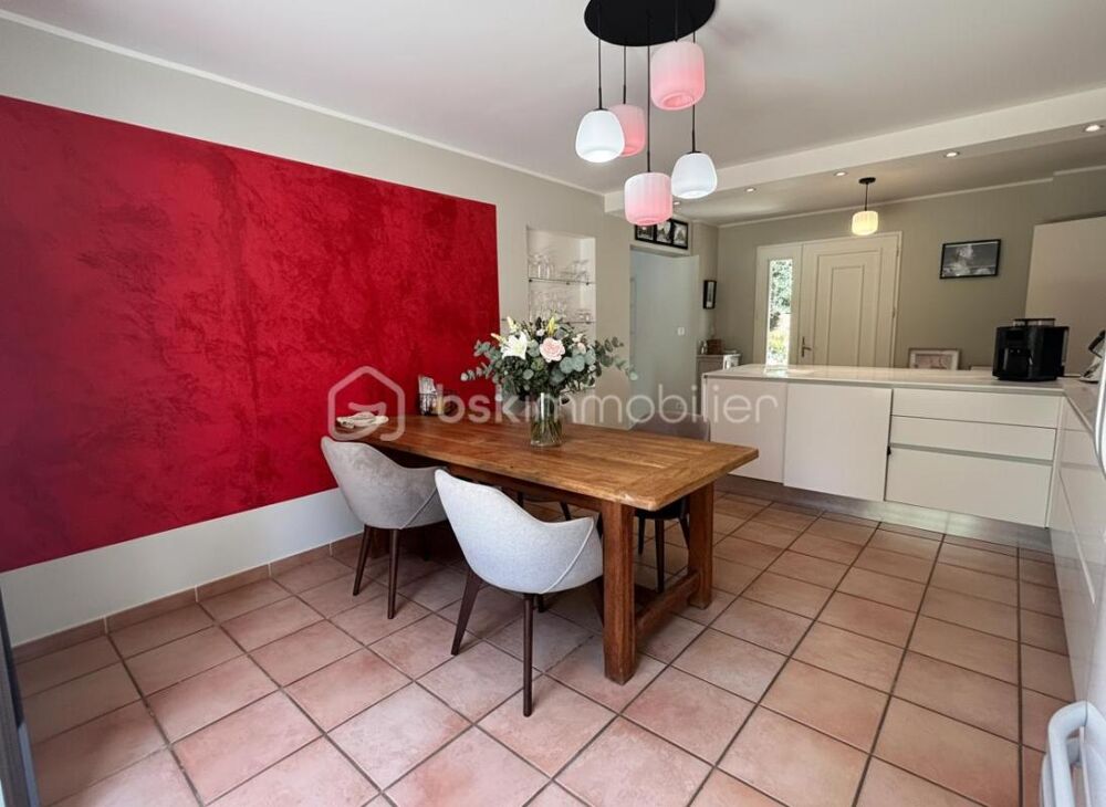 Vente Villa ENSEMBLE IMMOBILIER - 2 HABITATIONS - 5 CHAMBRES - 3 GARAGES - PISCINE & SPA Savasse Montelimar